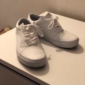 Vans women’s classic tumble old skool